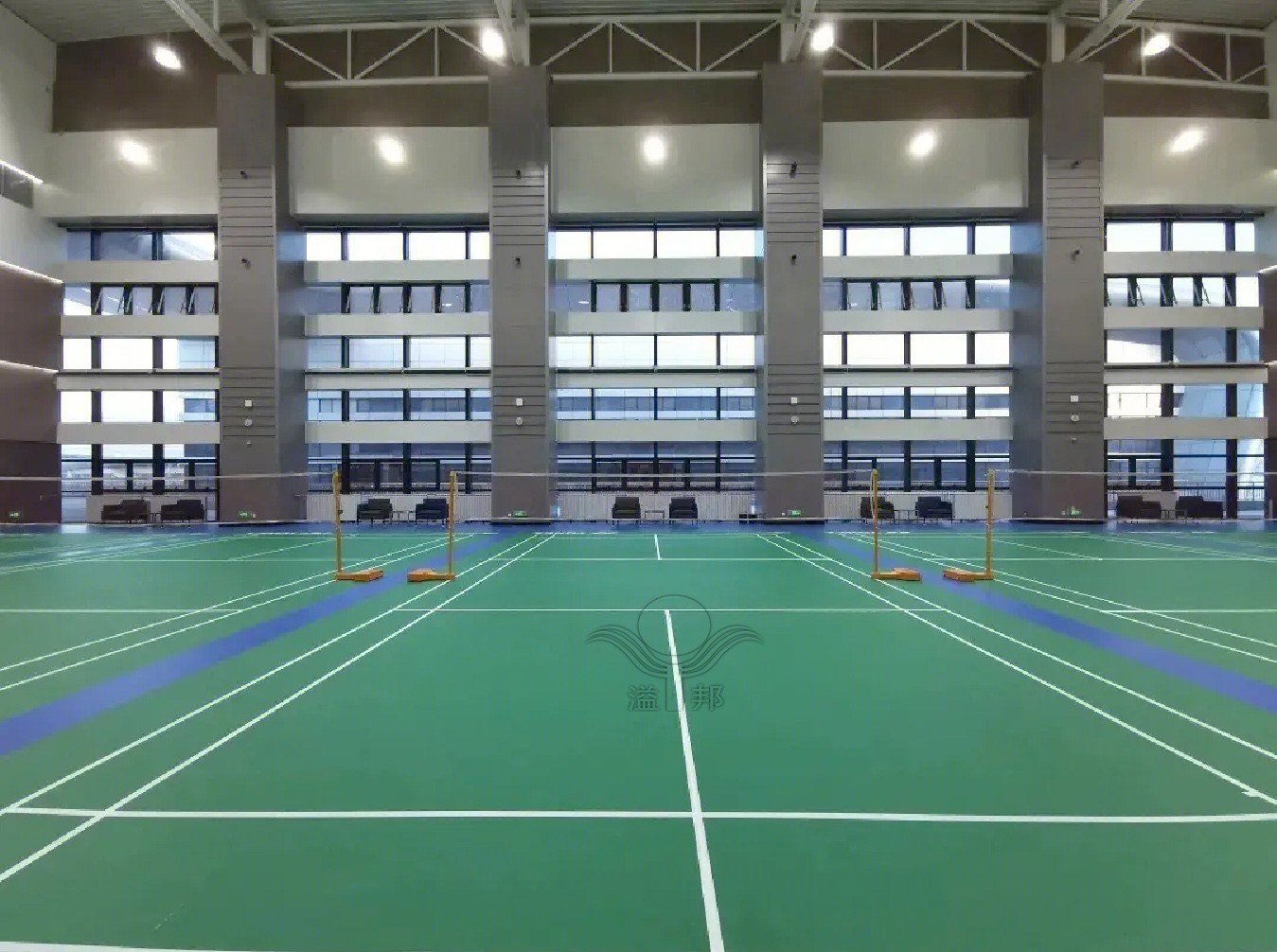 室内羽毛球馆 室内羽毛球馆